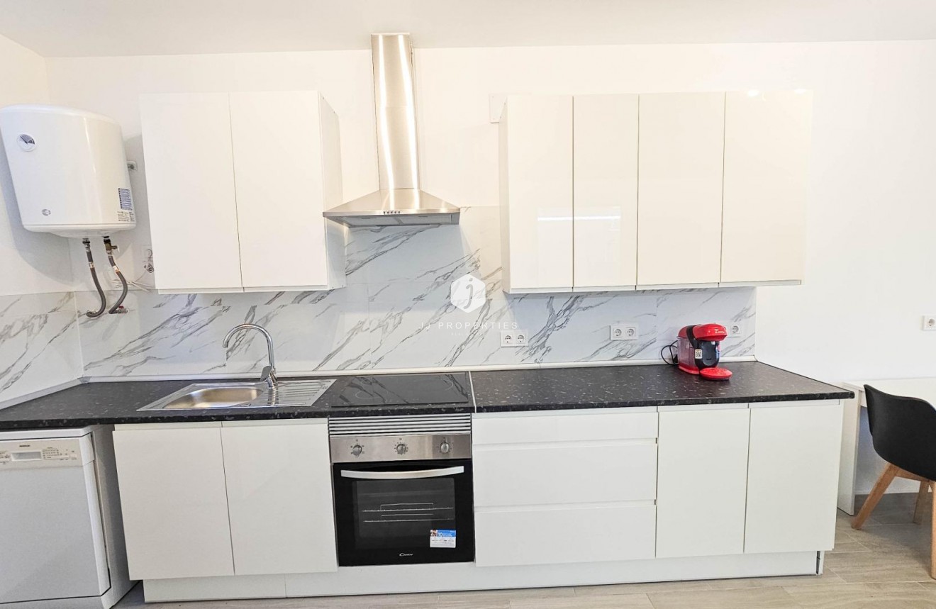 Aus zweiter Hand - Chalet -
Torrevieja - El Limonar
