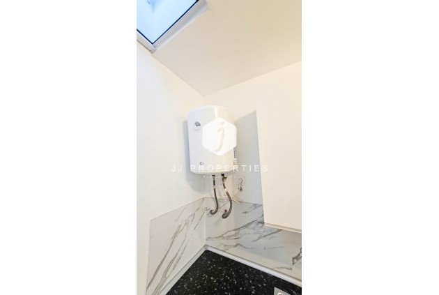 Aus zweiter Hand - Chalet -
Torrevieja - El Limonar