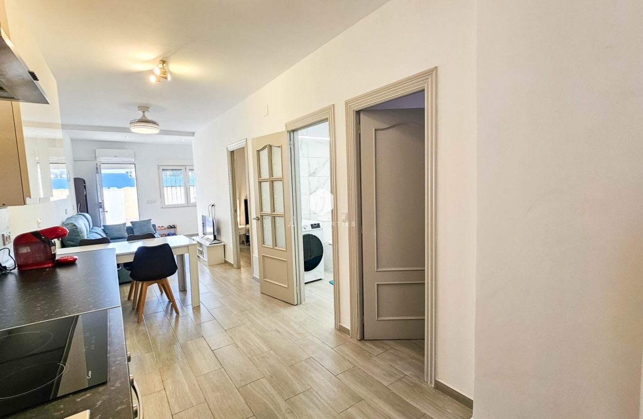 Aus zweiter Hand - Chalet -
Torrevieja - El Limonar