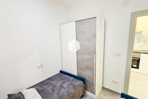 Aus zweiter Hand - Chalet -
Torrevieja - El Limonar