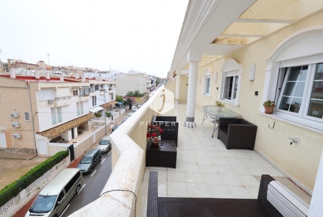 Aus zweiter Hand - Penthouse -
Torrevieja - Costa Blanca
