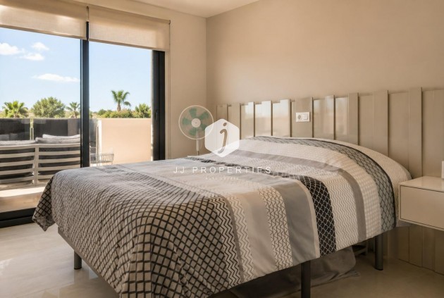 Aus zweiter Hand - Wohnung -
Orihuela Costa - PAU 8