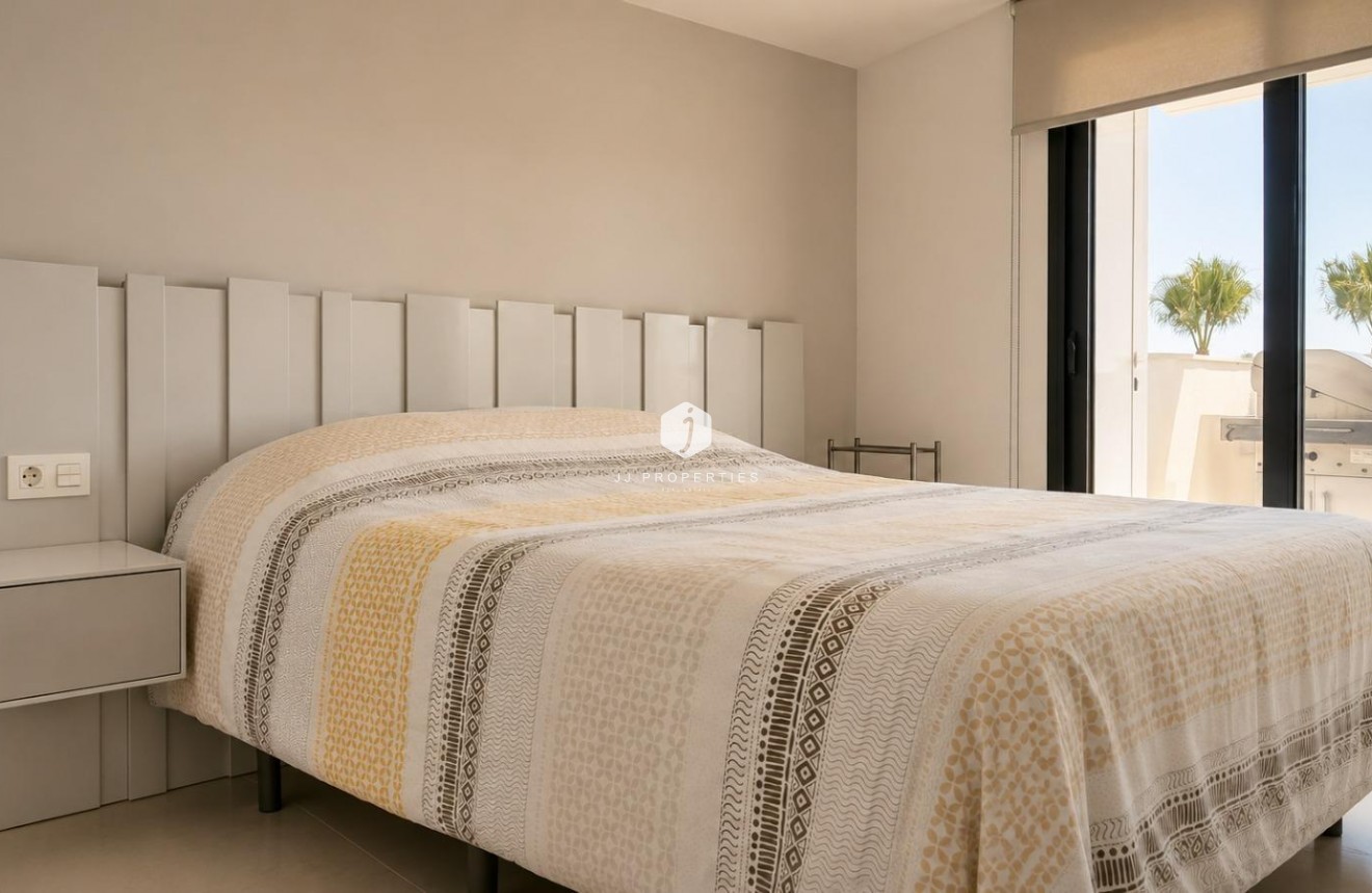Aus zweiter Hand - Wohnung -
Orihuela Costa - PAU 8