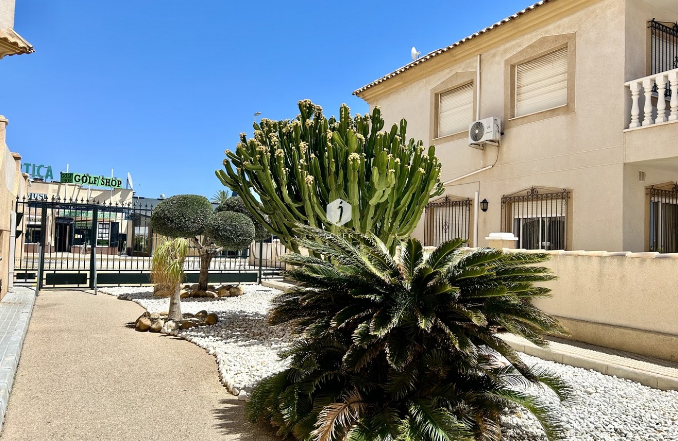 Aus zweiter Hand - Wohnung -
La Zenia - Costa Blanca