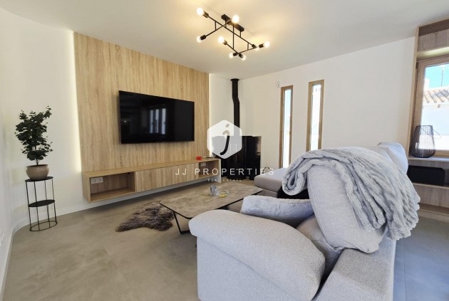 Resale - Villa -
Orihuela Costa - Cabo Roig