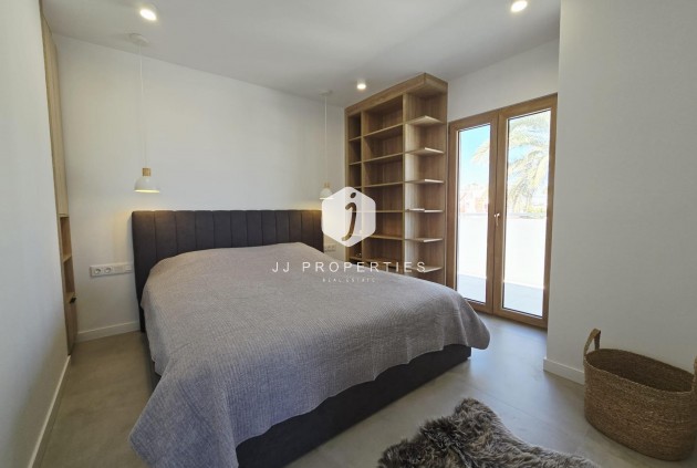 Resale - Villa -
Orihuela Costa - Cabo Roig