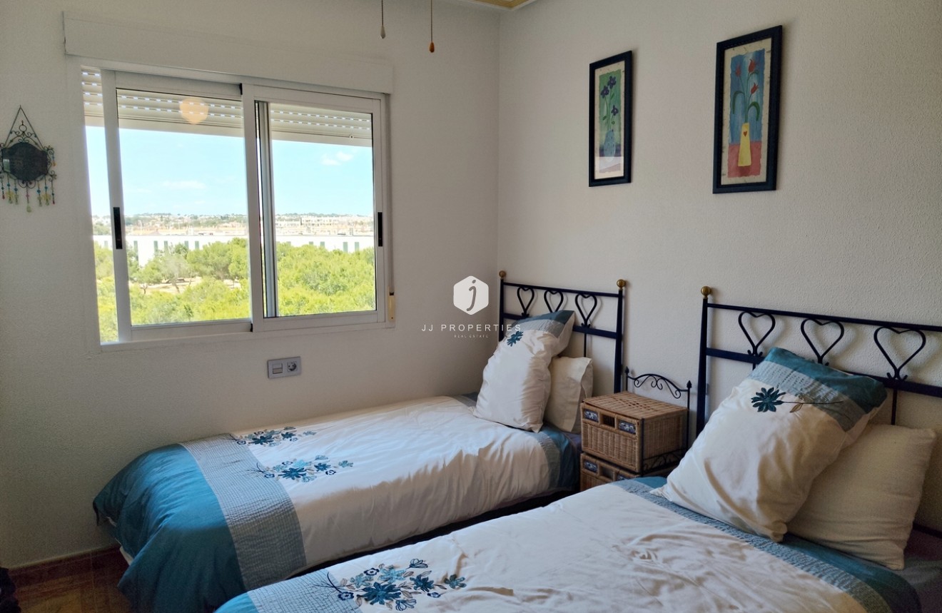 Aus zweiter Hand - Wohnung -
La Zenia - Costa Blanca