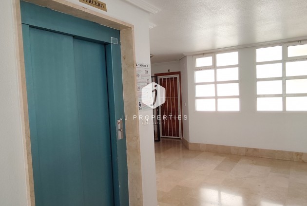 Aus zweiter Hand - Wohnung -
La Zenia - Costa Blanca