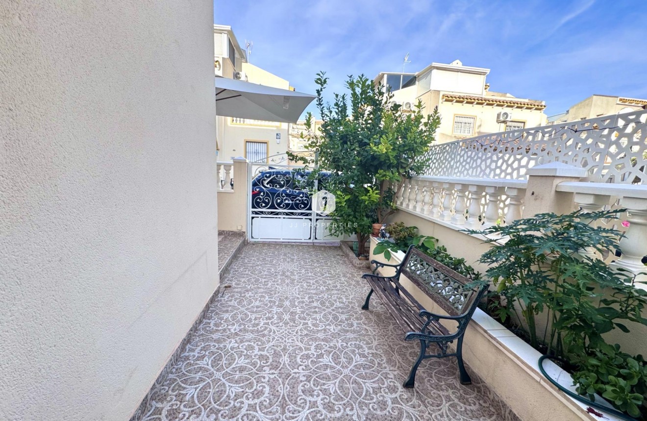 Aus zweiter Hand - Chalet -
Orihuela Costa - Playa Flamenca