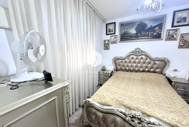 Aus zweiter Hand - Chalet -
Orihuela Costa - Playa Flamenca