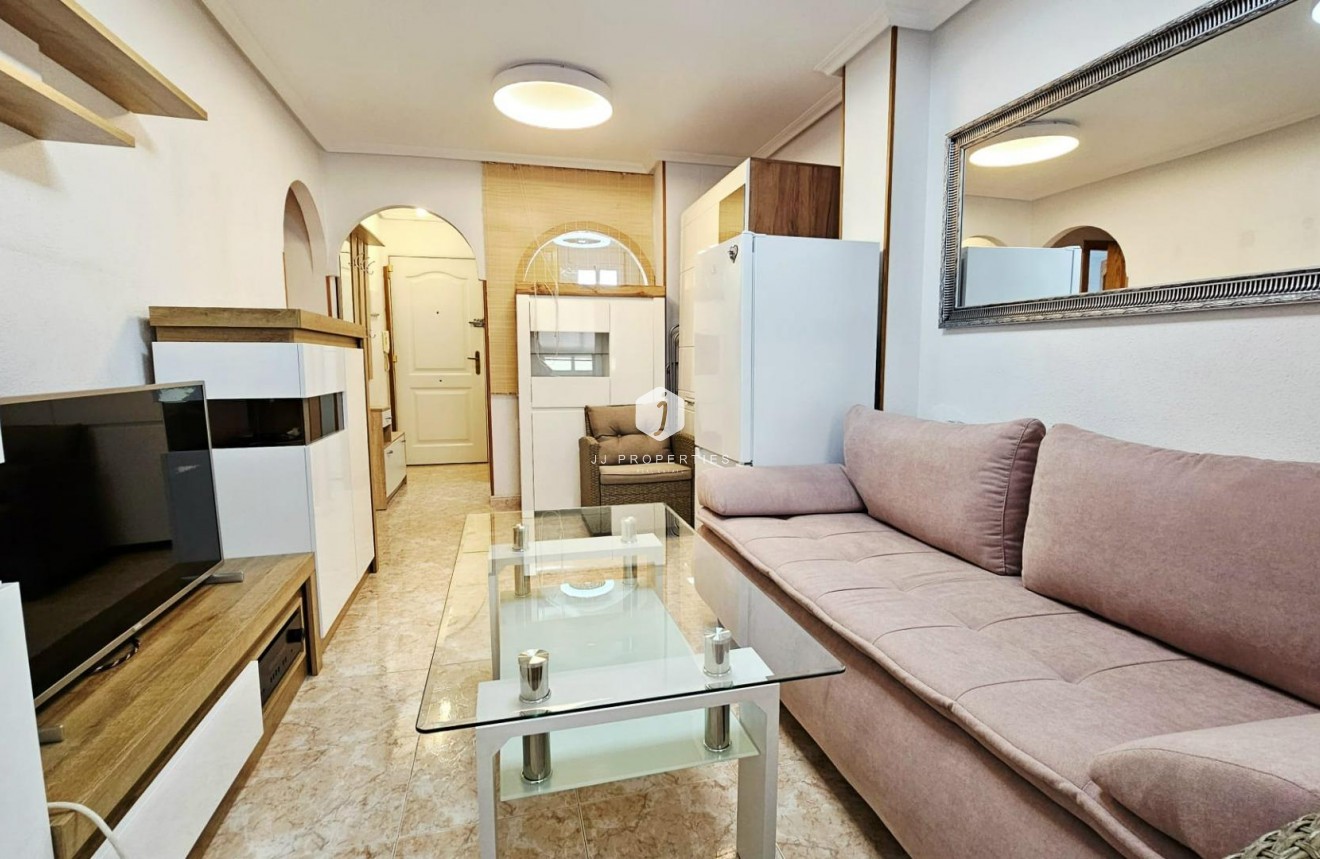 Aus zweiter Hand - Wohnung -
Torrevieja - Nueva Torrevieja