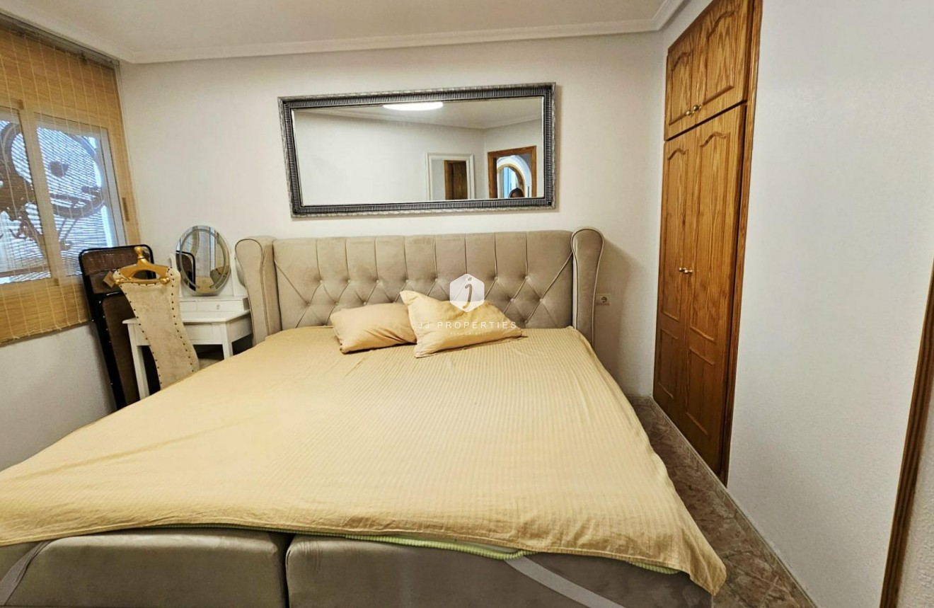 Aus zweiter Hand - Wohnung -
Torrevieja - Nueva Torrevieja