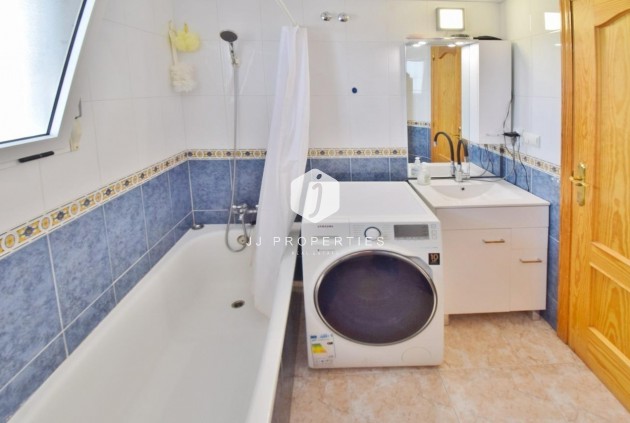 Aus zweiter Hand - Wohnung -
Torrevieja - Nueva Torrevieja
