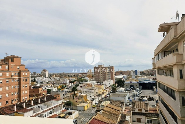 Aus zweiter Hand - Wohnung -
Torrevieja - Nueva Torrevieja