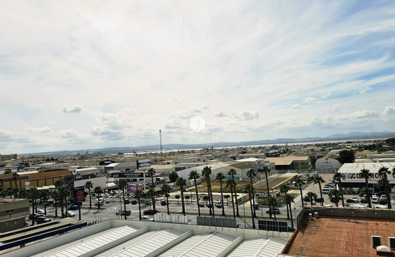 Aus zweiter Hand - Wohnung -
Torrevieja - Nueva Torrevieja