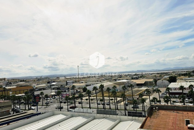 Aus zweiter Hand - Wohnung -
Torrevieja - Nueva Torrevieja