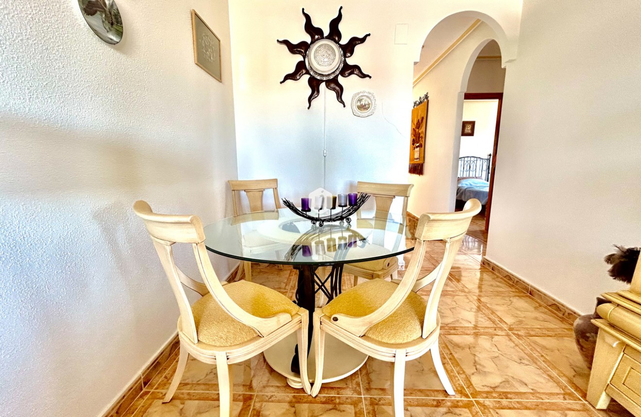 Aus zweiter Hand - Wohnung -
La Zenia - Costa Blanca