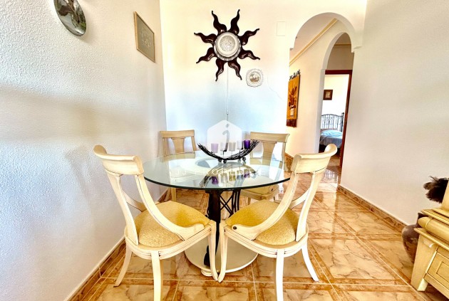 Aus zweiter Hand - Wohnung -
La Zenia - Costa Blanca