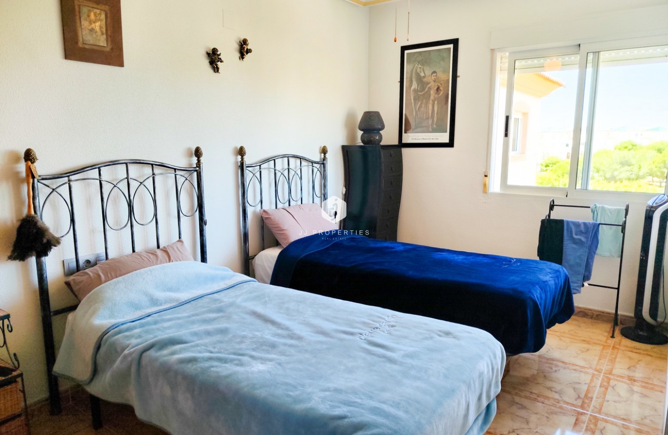 Aus zweiter Hand - Wohnung -
La Zenia - Costa Blanca