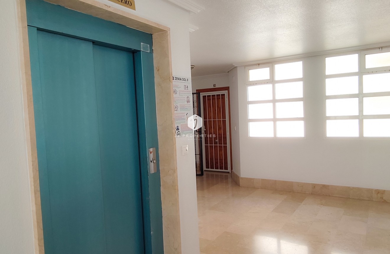 Aus zweiter Hand - Wohnung -
La Zenia - Costa Blanca