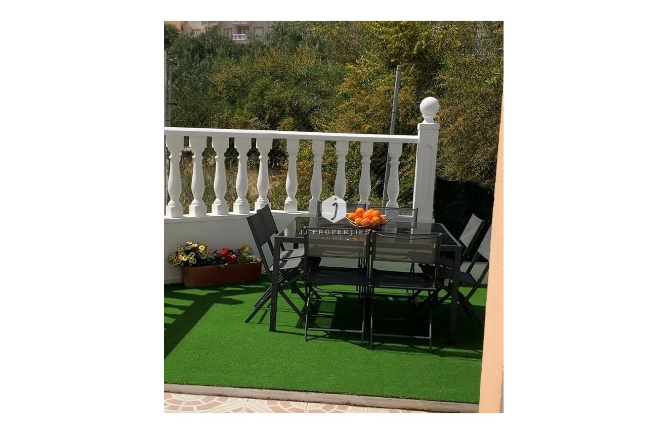 Segunda mano - Apartamento / piso -
Torrevieja - La Mata