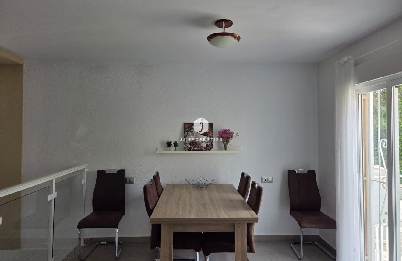 Segunda mano - Apartamento / piso -
Torrevieja - La Mata