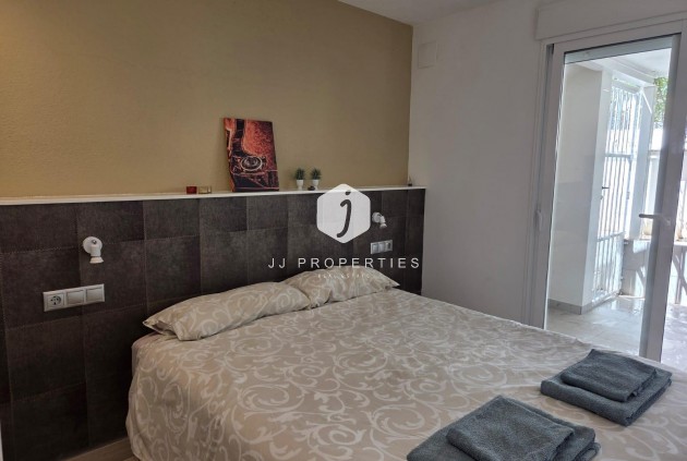 Segunda mano - Apartamento / piso -
Torrevieja - La Mata