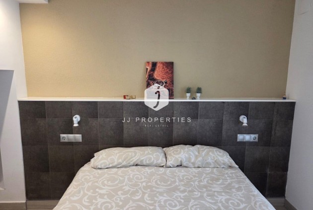 Segunda mano - Apartamento / piso -
Torrevieja - La Mata