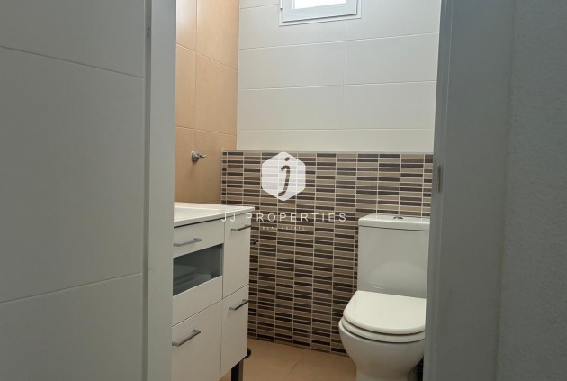 Segunda mano - Apartamento / piso -
Torrevieja - La Mata
