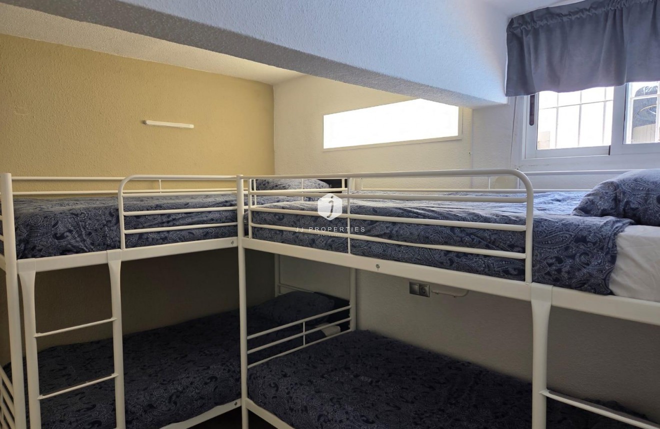 Segunda mano - Apartamento / piso -
Torrevieja - La Mata