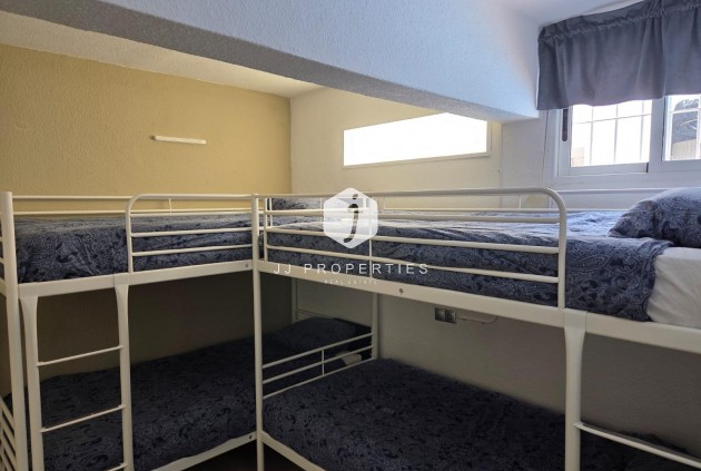 Segunda mano - Apartamento / piso -
Torrevieja - La Mata
