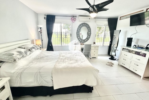 Aus zweiter Hand - Villa -
Catral - Costa Blanca
