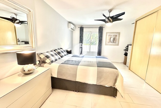 Aus zweiter Hand - Villa -
Catral - Costa Blanca