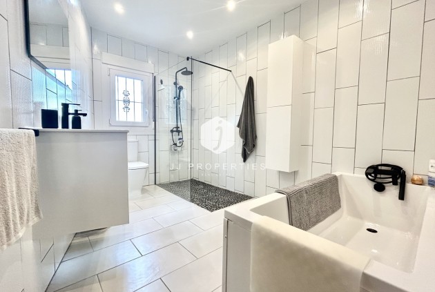 Aus zweiter Hand - Villa -
Catral - Costa Blanca