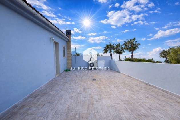 Aus zweiter Hand - Villa -
Catral - Costa Blanca