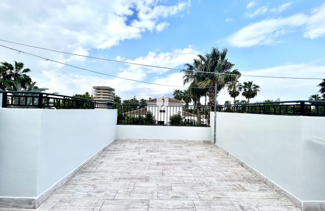 Aus zweiter Hand - Villa -
Catral - Costa Blanca