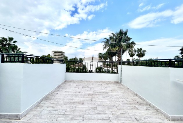 Aus zweiter Hand - Villa -
Catral - Costa Blanca