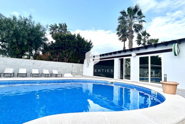 Aus zweiter Hand - Villa -
Catral - Costa Blanca
