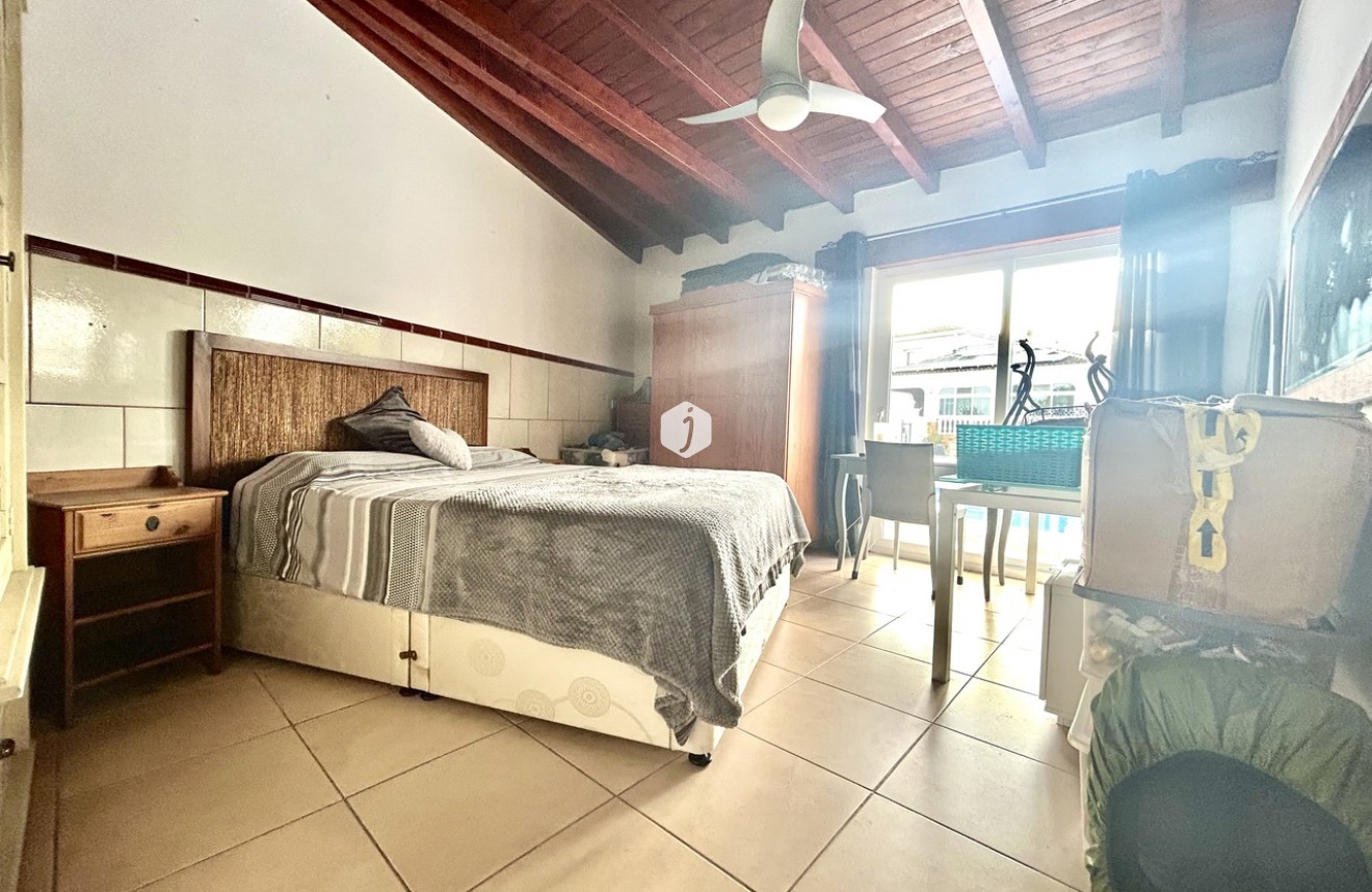 Aus zweiter Hand - Villa -
Catral - Costa Blanca