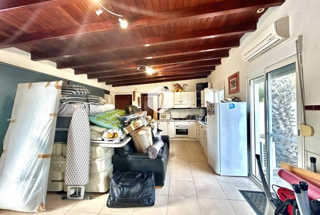 Aus zweiter Hand - Villa -
Catral - Costa Blanca