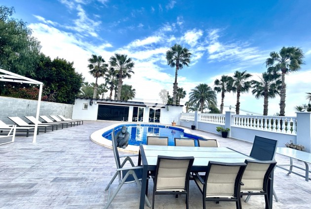 Aus zweiter Hand - Villa -
Catral - Costa Blanca