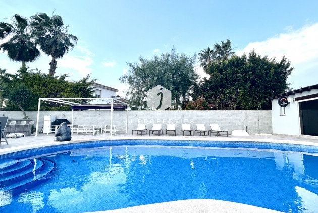 Aus zweiter Hand - Villa -
Catral - Costa Blanca