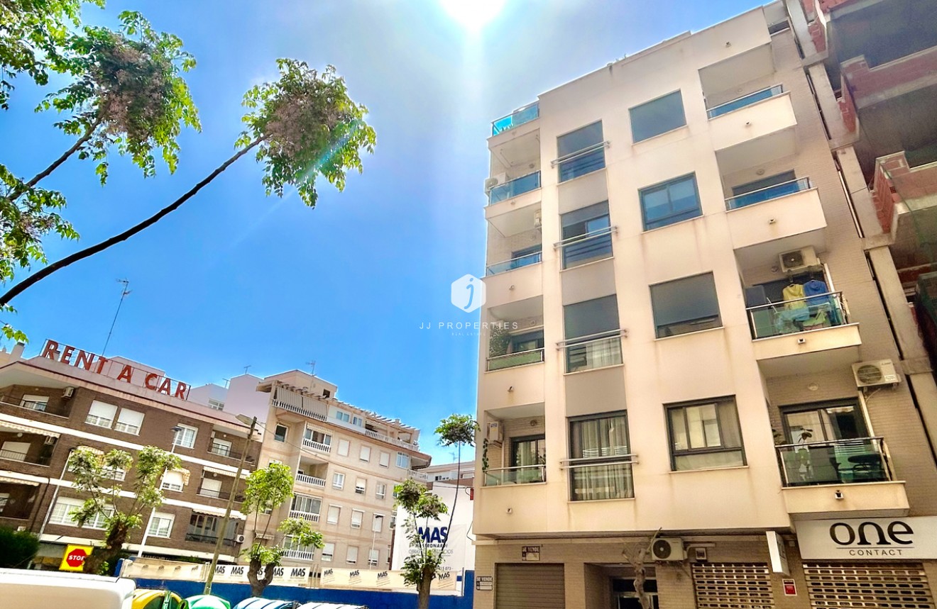 D'occasion - Appartement -
Torrevieja - Costa Blanca