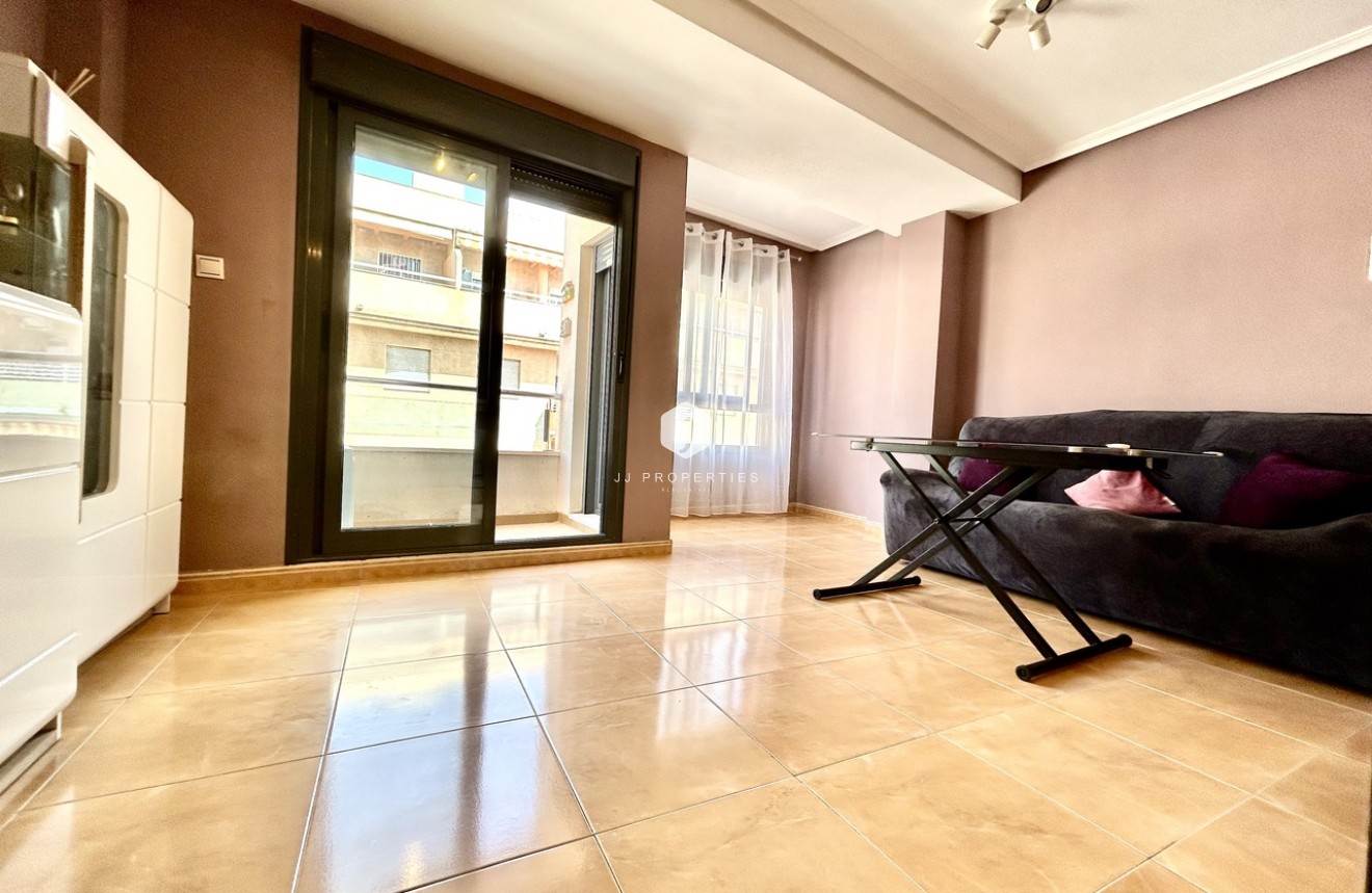 D'occasion - Appartement -
Torrevieja - Costa Blanca