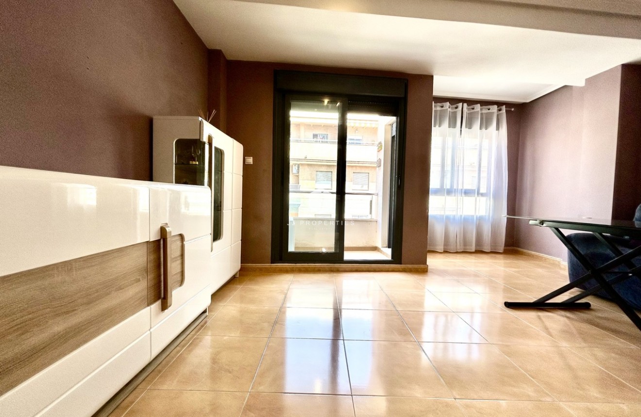 D'occasion - Appartement -
Torrevieja - Costa Blanca