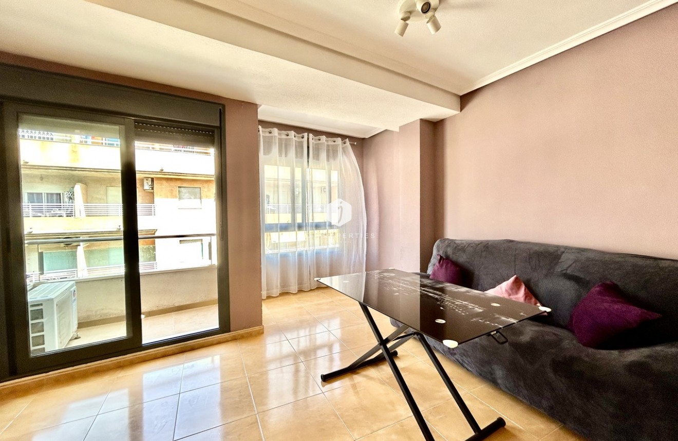 D'occasion - Appartement -
Torrevieja - Costa Blanca