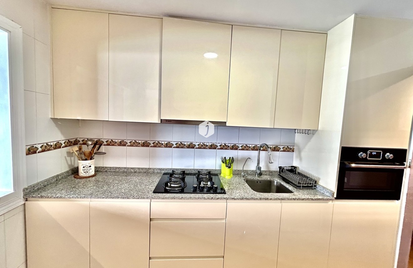 D'occasion - Appartement -
Torrevieja - Costa Blanca
