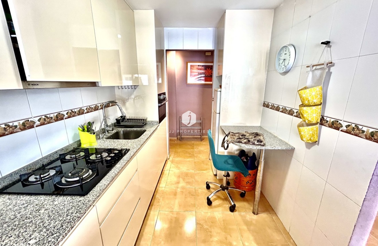 D'occasion - Appartement -
Torrevieja - Costa Blanca