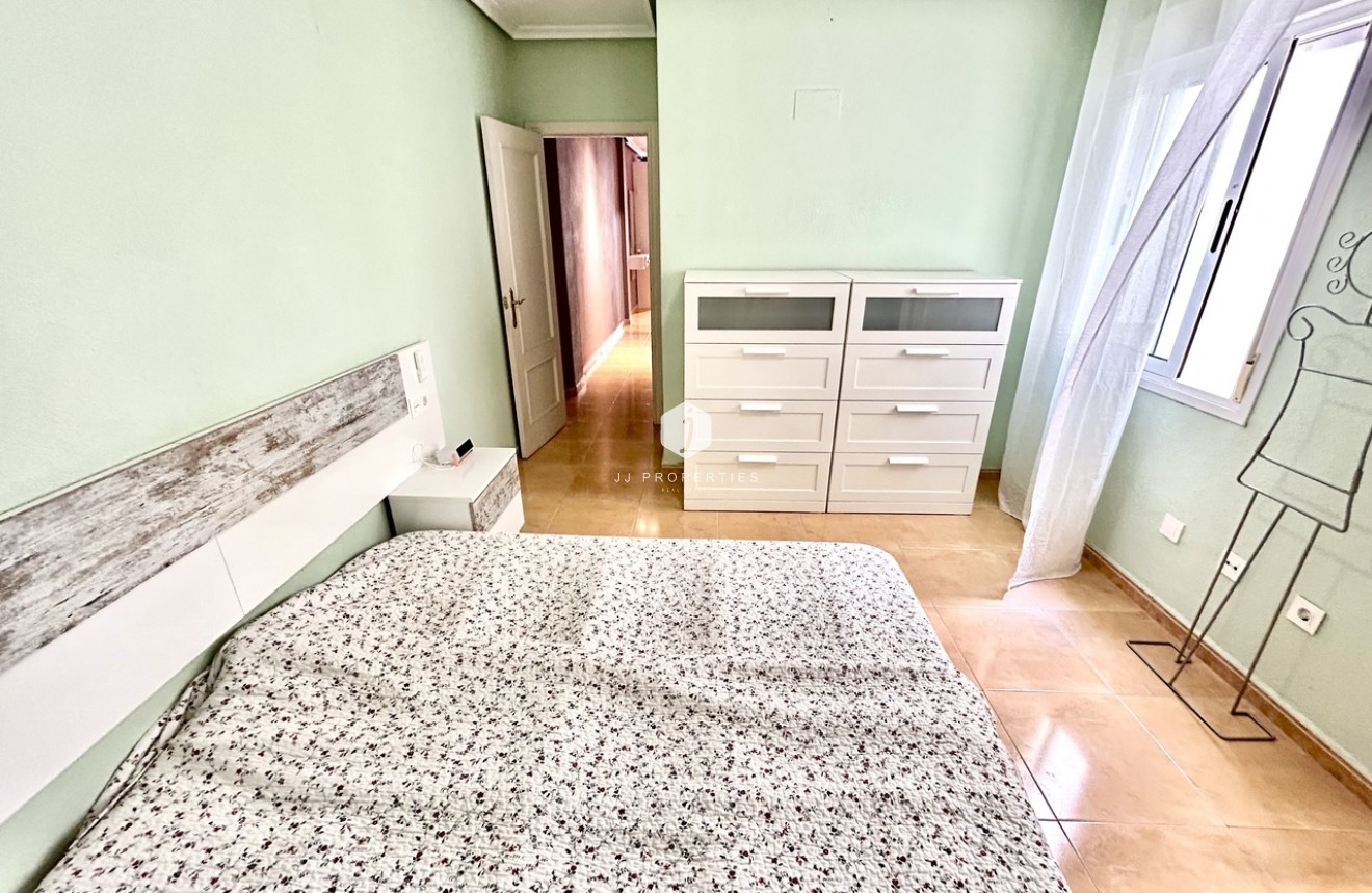 D'occasion - Appartement -
Torrevieja - Costa Blanca