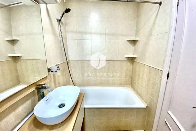 D'occasion - Appartement -
Torrevieja - Costa Blanca